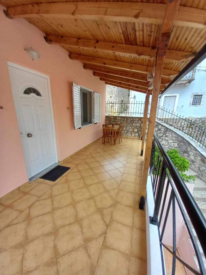 Villa Gkoros House Old Town Himarë Exterior foto